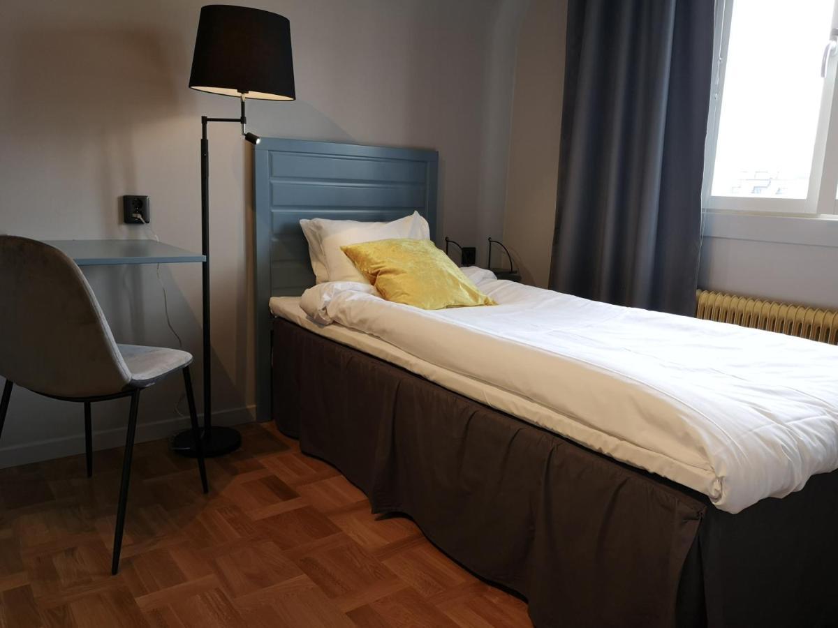 Hotell Apladalen I Vaernamo Ngoại thất bức ảnh