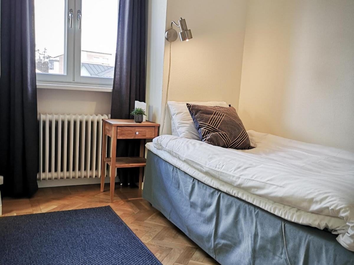 Hotell Apladalen I Vaernamo Ngoại thất bức ảnh